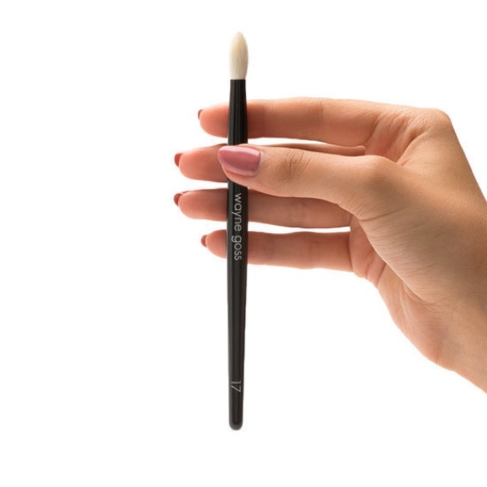 Wayne Goss Brush 17 Eye Shadow Crease Brush NWT